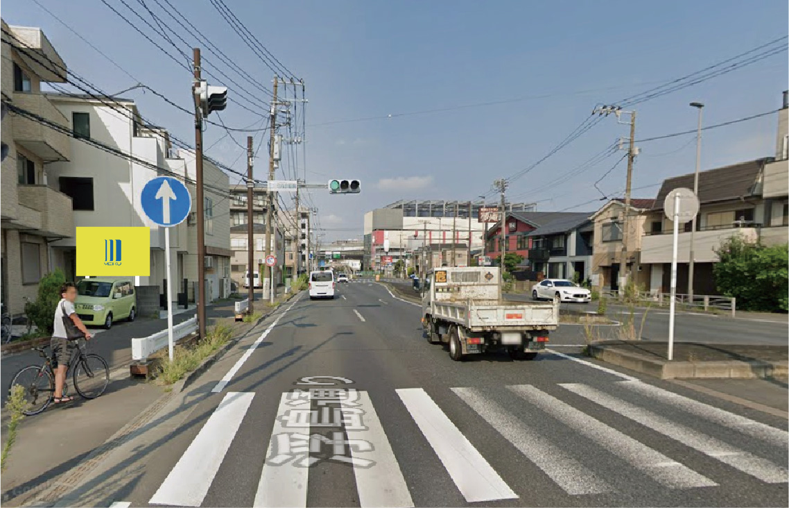 神奈川県川崎市川崎区江川1丁目の野立て看板枠画像です。